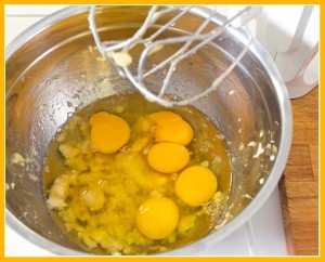 bowl with mashed banana and 5 eggs