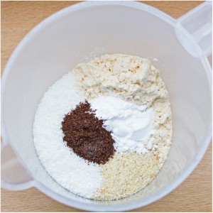 shredded coconut, almond flour, coconut flour, baking powder and vanilla powder