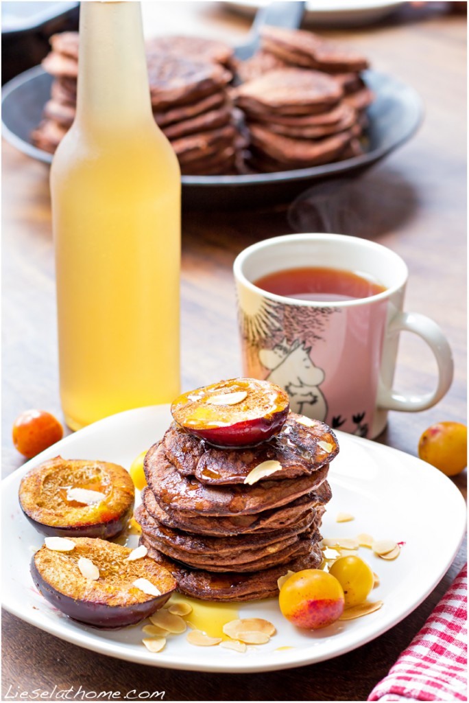 pancakes with plums